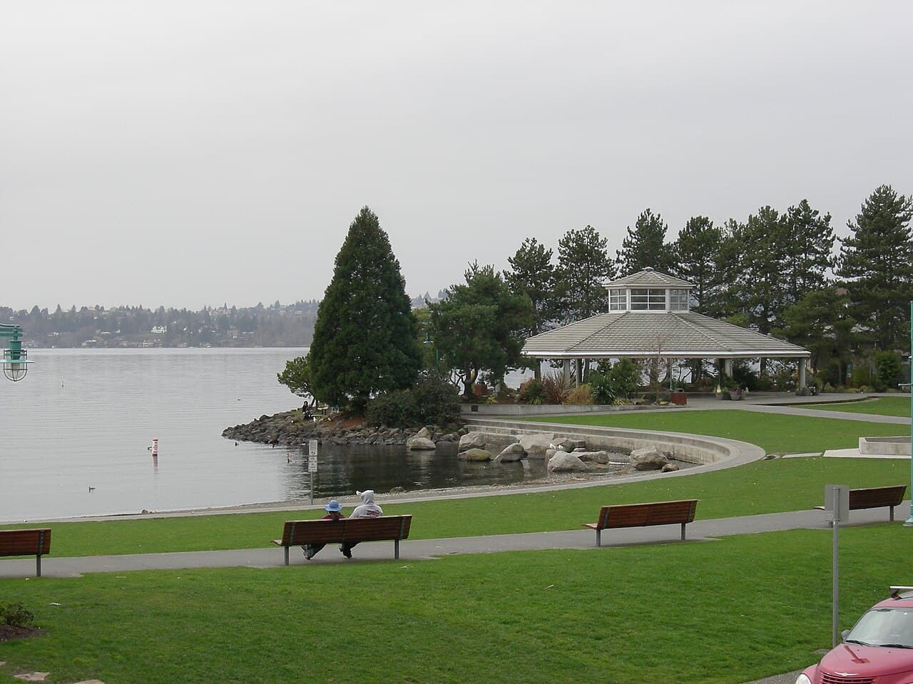 Kirkland Marina Park waterfront
